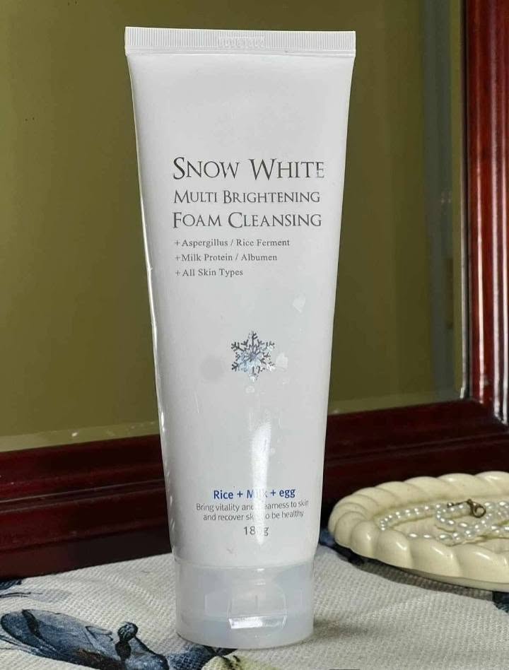 Featured Snow White Multi Brightening Foam Cleansing in best deals