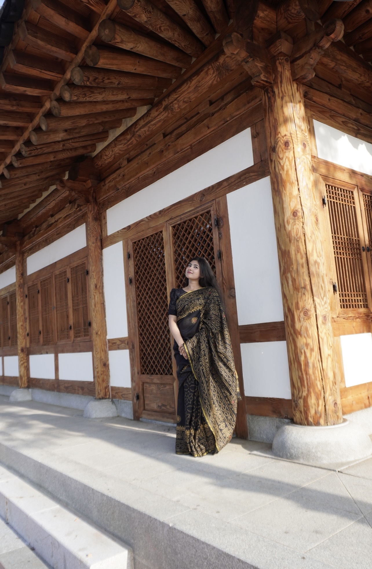 Black & Yellow Kashmiri Style Blockprint Sharee || Product Photo 1
